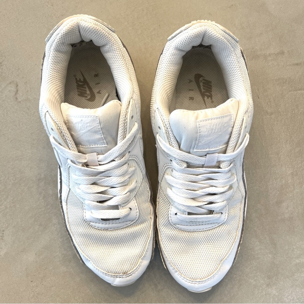 NIKE Air Max 90 Sneakers, White,‎ 9 - Picture 3 of 15